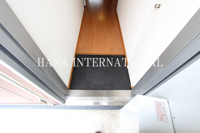 レオパレスＲＡＶＥの玄関