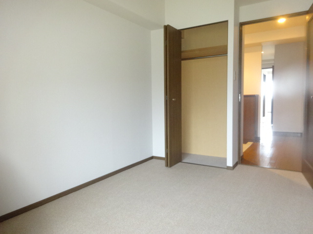 ラ・ビスタ宝塚イーストヴィラ１番館の収納