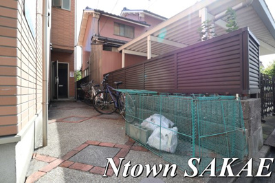 【エントランス】 | プティ オランジュ | 建物の内部です