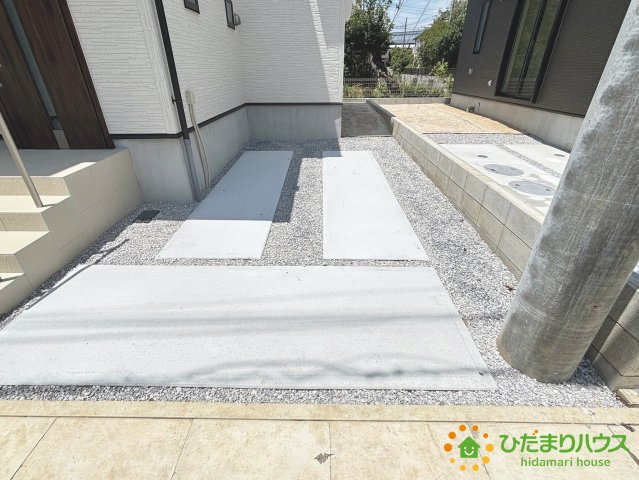 上尾市地頭方　5期　新築一戸建て　グラファーレ　02の駐車場|こちらにも駐車可能です