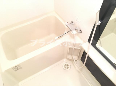 【浴室】 | イルマーレ博多　仲介手数料０円のプライスホームなら初期費用が安い！