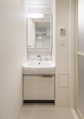 【洗面所】 | レオンコンフォート阿波座西 | 嬉しいシャンプードレッサー♪