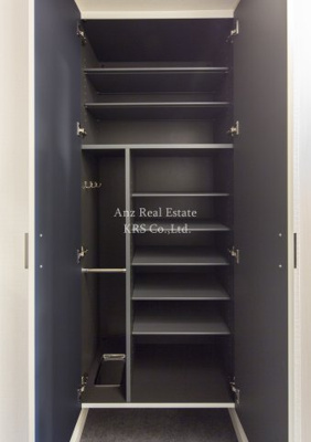 【収納】 | レオンコンフォート阿波座西 | トールタイプの下足箱！玄関はいつも片付きます♪