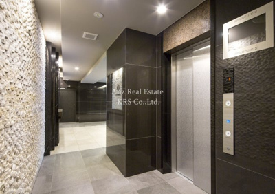 【その他共用部分】 | レオンコンフォート阿波座西 | エレベーターは防犯カメラが付いているので、安心です♪