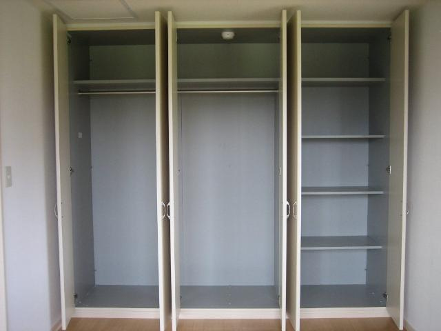 キルシェの収納|クローゼット