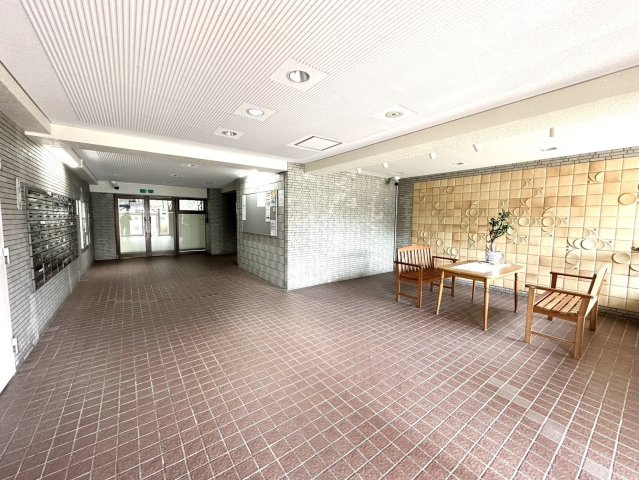コープ野村桜ケ丘Ⅱのエントランス