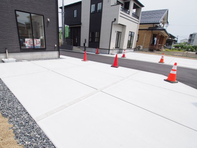 【駐車場】 | Blooming　Garden　南沢又東谷地　４号棟