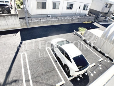 【駐車場】 | Ｄ－ＡＶＡＮＣＥ明大寺 | カースペースがあります
イメージ