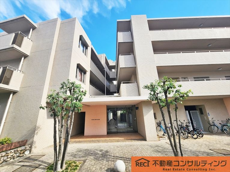 チュリス芦屋川の外観