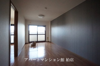 【居間・リビング】 | ル・モンテストS | ※別号室参考写真です
