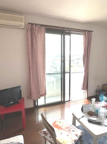 長生郡一宮町一宮　中古戸建の居間・リビング|セキスイハウス施工軽量鉄骨 ３LDK 平成15年4月築 JR外房線上総一宮駅徒歩約6分 駐車2台可能