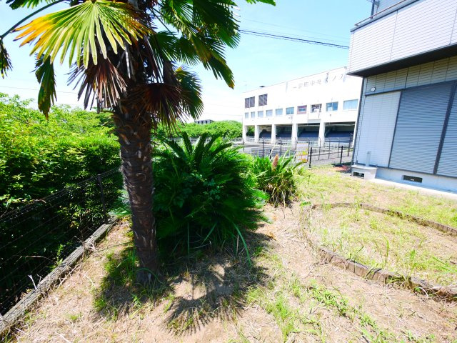 長生郡一宮町一宮　中古戸建の庭|セキスイハウス施工軽量鉄骨 ３LDK 平成15年4月築 JR外房線上総一宮駅徒歩約6分 駐車2台可能