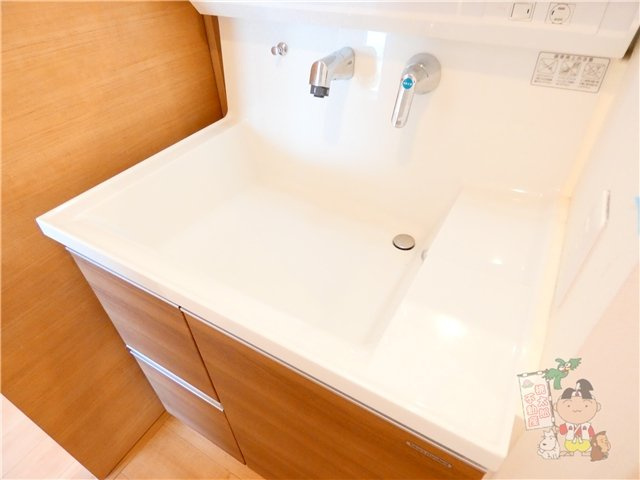 ＣＲＡＳＳＯ　ＩＭＡの洗面所