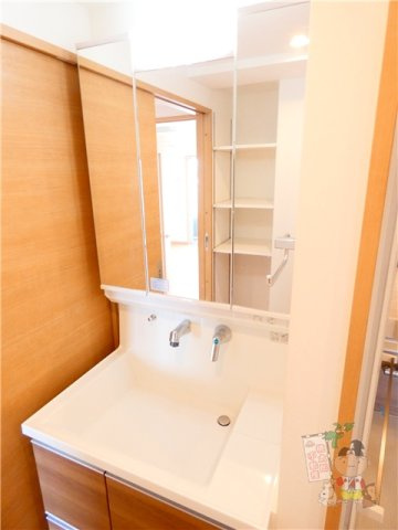 ＣＲＡＳＳＯ　ＩＭＡの洗面所