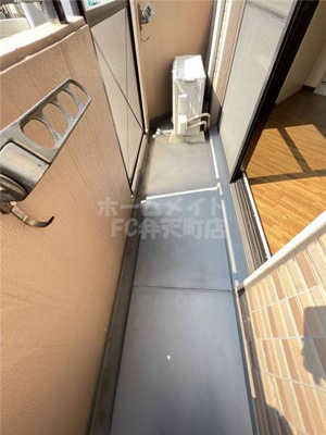 【バルコニー】 | ハーバーライフ市岡 | お洗濯にも便利なバルコニー付き