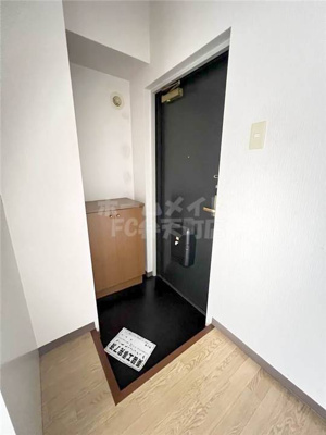 【玄関】 | ハーバーライフ市岡 | 収納もある玄関です