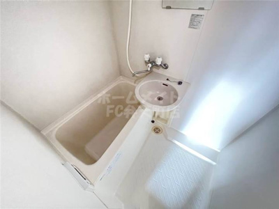 【浴室】 | ハーバーライフ市岡 | 日々の暮らしに欠かせないお風呂です