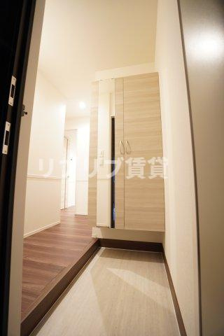 D-ROOM新宿ⅠーBの玄関