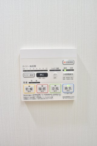 大阪市城東区今福西１丁目の賃貸マンションのエントランス