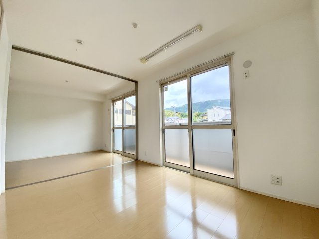 【洋室】 | プリマヴェーラ春日