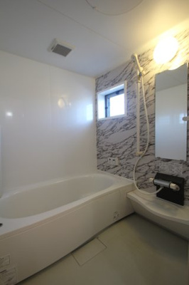 【浴室】 | ロイヤルプラザC