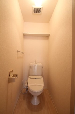 【トイレ】 | ロイヤルプラザC | 1Fのトイレです