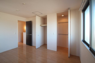 【収納】 | ロイヤルプラザC | 子供部屋にある収納です