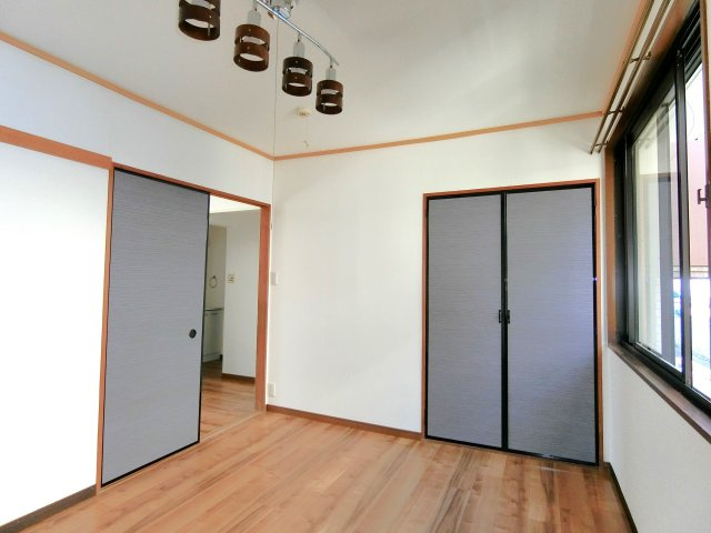 ファーストコーポ八千代の洋室