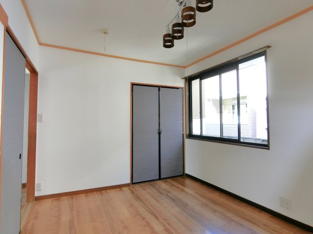 ファーストコーポ八千代の洋室