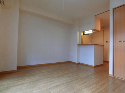 【寝室】 | フロールマリポッサ