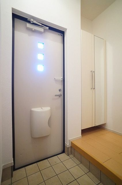 アプリコットＡ棟の玄関|玄関