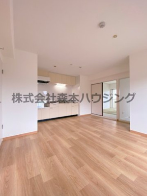 【居間・リビング】 | 　西尾ハイツ | ゆったり過ごせるリビングです