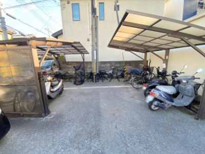 【その他共用部分】 | 　西尾ハイツ | 駐輪場です