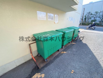 【その他共用部分】 | 　西尾ハイツ | 専用ごみ置き場です