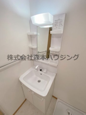 【独立洗面台】 | 　西尾ハイツ | 独立洗面台あり、毎朝おしゃれに忙しい女性の方におすすめです