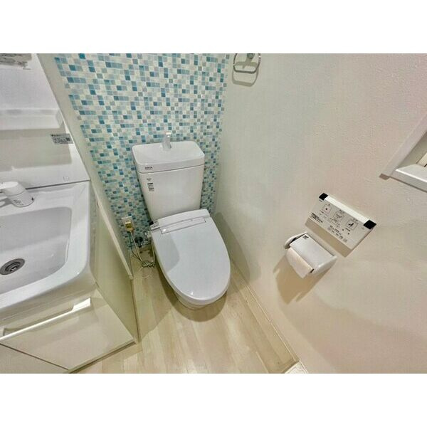 エル・サッスーン桜町のトイレ