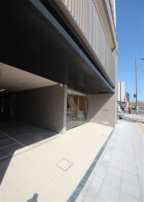 【エントランス】 | スプランディッドナンバキャトル