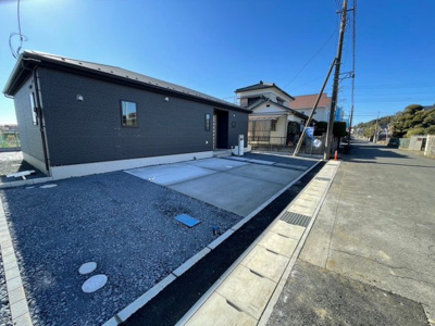 【前面道路含む現地写真】 | 香取市野田23-1期1号棟 | 即日見学も可能です。お気軽にお問合せ下さい。（ＴＥＬ：０４７６－３７－３８８８）