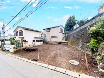 【外観】 | ◆藤沢市立石1丁目新築住宅◆ | ◆一戸建てを中心とした街並みが整然と続き、周辺は高い建物が建っていないので、緑の多い閑静な趣を感じる環境です。街並みや周辺環境も重要なポイントです！！