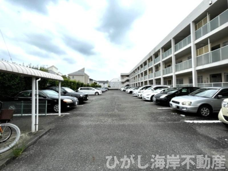 マリブコート茅ヶ崎の駐車場|新規リフォーム完了！敷地内駐車場