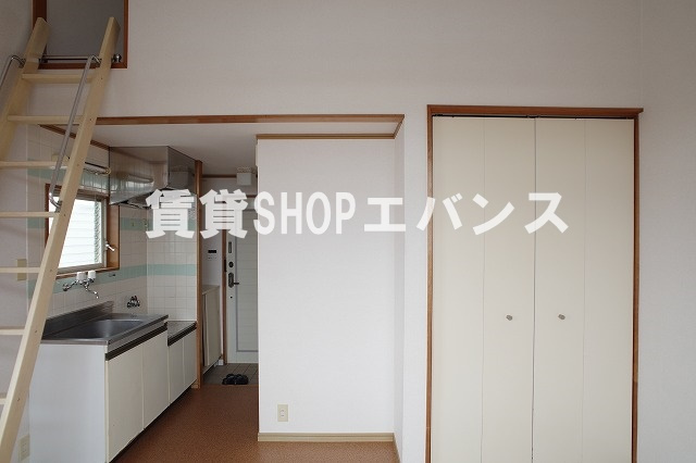 【洋室】 | サンドルミ飯山満