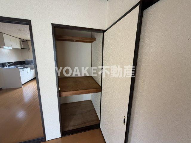海老名市東柏ケ谷２丁目のアパートの収納