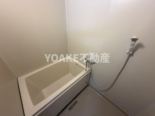 海老名市東柏ケ谷２丁目のアパートの浴室