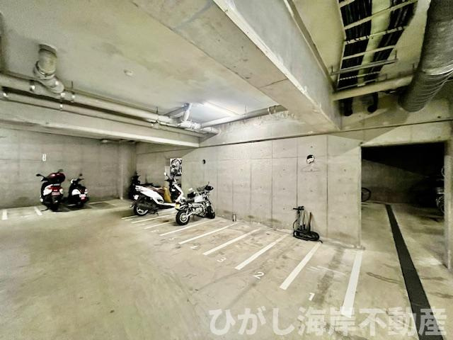 ランドステージ茅ヶ崎オーシャンビューの駐車場|新規リフォーム完了！敷地内二輪車置場