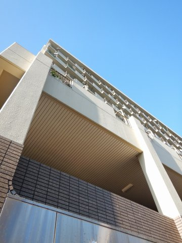 サンタウン立花2号棟の外観