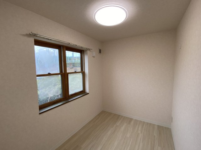 小林ハイツの洋室