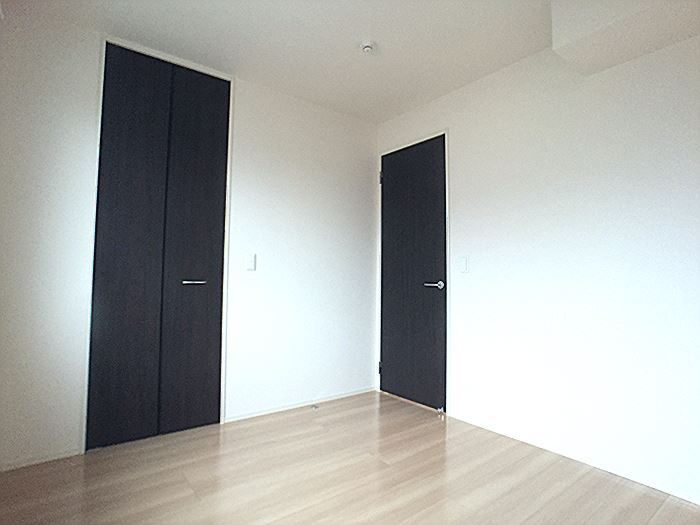 ストラール Ｃの寝室|洋室5.3帖