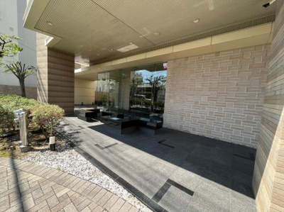 【エントランス】 | ハイネスクラウズ春木駅前 中古マンション