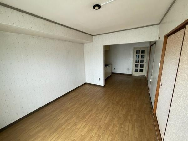 【居間・リビング】 | オリーブハイツ枚方長尾　4号棟