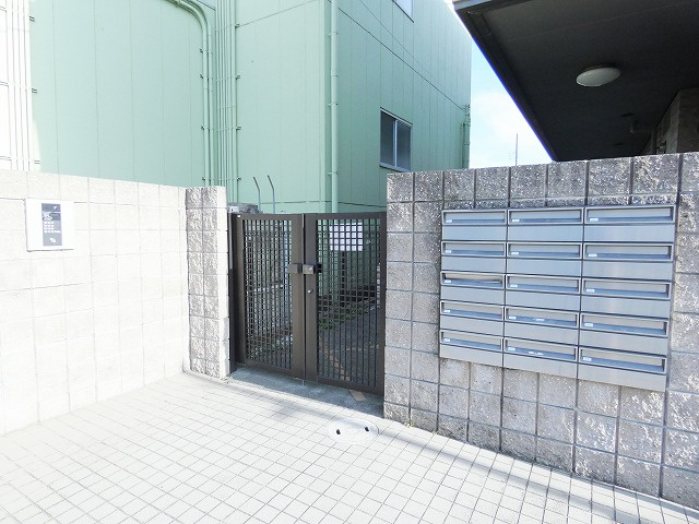 SUNLIGHTのエントランス